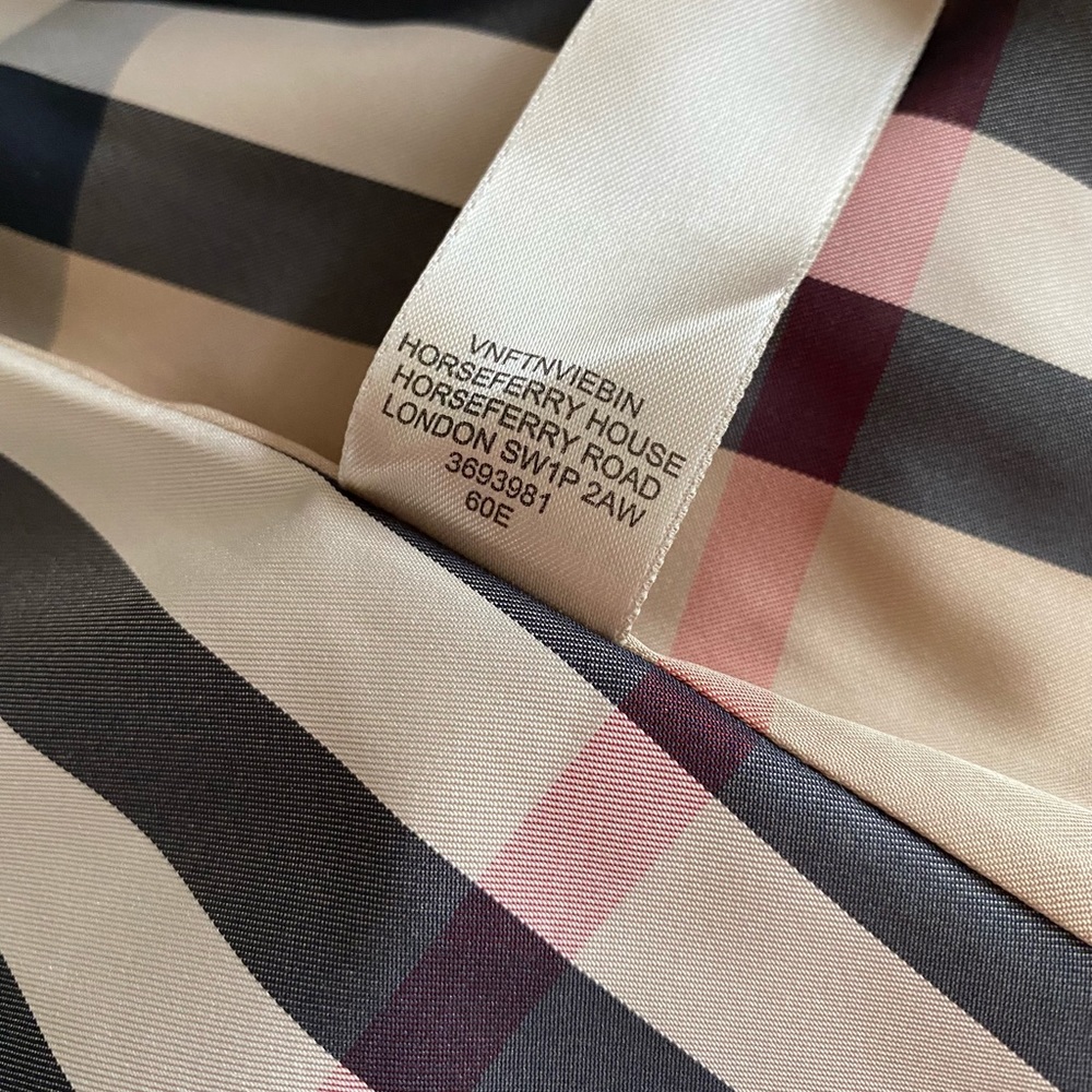 🌼 AUTHENTIC - Burberry Kids Classic Trench Coat 🌼 - Picture 8 of 10